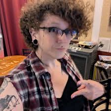 Bee Arthur (@imaginarybee) • Instagram photos and videos