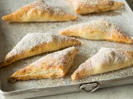 Blatterteigtaschen Mit Karamellisierten Apfeln Suss Knuspriger Genuss Rezept Blatterteigtaschen Blatterteig Rezepte Suss Filoteig