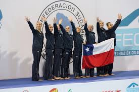 Las quince ondinas que integran al equipo mexiquense de nado sincronizado ultiman detalles para su participación en los campeonatos panamericanos uana de natación artística. Catalina Fleckenstein El Deportero