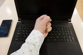 Maybe you would like to learn more about one of these? Nu Se Aprinde Laptop Ul Iata Cele Mai Intalnite Cauze Si Solutii Salut It Service Bucuresti