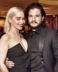 — kit harington (@kitharington10) june 15, 2020 the fact that kit buzzed off his hair shouldn't necessarily come as a surprise, since he hinted at it two years ago. 900 Kit Harington Ideas Kit Harington Kit Harrington Kit