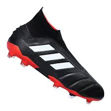 The adidas predator football boot silo was introduced in 1994, 24 years ago from today. Adidas Predator 19 Fg Schwarz Schwarz