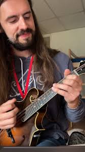 Transcription Tuesday #26: Dark Hollow (Alex Hargreaves/Jarrod Walker Solo  from the Ryman)