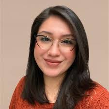 Stephanie Bundy's Instagram, Twitter & Facebook