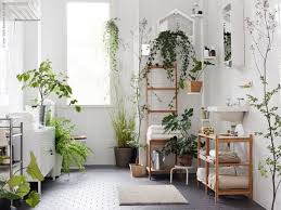 Une Salle De Bain Verdoyante Plus De Decouvertes Sur Deco Tendency Com Deco Deco Salle De Bain Deco Maison Idee Deco