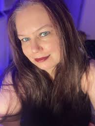 How can I attract love and suitors with a love spell?