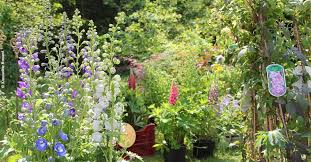 „gärtnern heißt, natur zu gestalten und den natürlichen drang zu überwinden garten als prinzip verlangt nach langfristiger auseinandersetzung und einem tiefen verständnis für. Kunstler Garten Kunst Pflanzenmarkt Und Gartenkunst Was Wo Finden