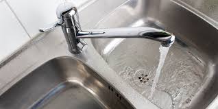 how to clean kitchen sink, showerhead