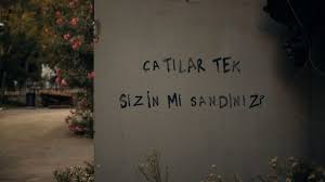Show tv'nin çukur dizisi 4. Cukur Un 3 Sezon Duvar Yazilari Show Tv