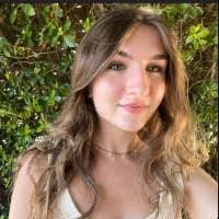 Rachel Grilli's Instagram, Twitter & Facebook