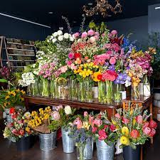 Bloom - Feeling so fresh this Friday 💐 . #flowers #flower #flowershop  #flowerstore #florist #flowerlover #floral #blooms #flowermarket  #flowerfarm #flowerwall #fyp #foryou #trending #adelaidehills  #adelaideflorist #adelaidehillsflorist #adelaide ...
