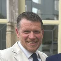 Daniel Appleton's Instagram, Twitter & Facebook