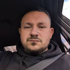 Anyone running 17x9.5j et15 with 50mm rears and 30mm front overfenders? My  set up is E46 arms with cut knuckles. Thanks