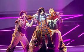 Celor 20 de finalişti li se vor alătura sâmbătă reprezentanţii ţării gazdă, olanda, şi ai favoriţii ediţiei eurovision song contest 2021 sunt reprezentanţii franţei şi italiei, dar. Cljk4kc5azhg0m