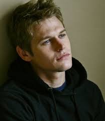 In this story we will find out what would have happened if caroline had affected klaus' decision making earlier. Zach Roerig Vampire Diaries Zach Roerig Celebrities Male