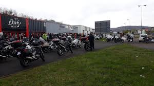 Le contrôle technique moto pourrait être pour bientôt en cas de vente d'occasion, plus précisément pour l'année 2022. Manifestation Motards Contre Le Controle Technique Moto A Metz Avril 2021