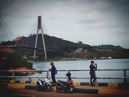 Tempat percutian menarik di batam ini menghadirkan pesona pantai nan esoktik. Tempat Wisata Di Batam Terbaru Dan Menarik Siap Liburan