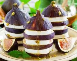Recette De Millefeuille De Figues Au Chevre Nectar De Miel Moutarde Et Pistaches Recette Junk Food Vegan Recettes De Figues Recette