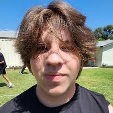 Cameron Burton's Instagram, Twitter & Facebook