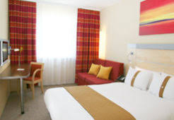 Book early to get great prices, family room allows third adult great for those with special needs. Holiday Inn Express Hull City Centre Foremost Hospitality