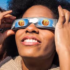 Total eclipse of the breadbowl 🤩🕶️