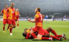 Galatasaraylıların özlediği drogbalı sneijderli melolu efsane kadro. 2012 2013 Uefa Champions League 16th Final Galatasaray Vs Schalke 04 Tv Episode 2013 Photo Gallery Imdb