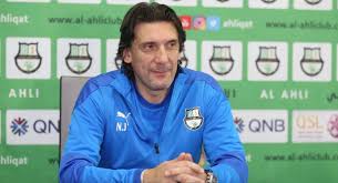 بعثة الهلال تصل لأرض الوطن. ÙÙØ¨ÙØ´Ø§ ÙØ¯Ø±Ø¨ Ø§ÙØ£ÙÙÙ Ø£Ø«Ù ÙÙ ÙØ¯Ø±Ø§Øª ÙØ¥ÙÙØ§ÙÙØ§Øª ÙØ±ÙÙÙØ§ ÙÙ ÙÙØ§Ø¬ÙØ© ÙØ§Ø¯Ù ÙØ·Ø± Ø¬Ø±ÙØ¯Ø© Ø§ÙØ±Ø§ÙØ©