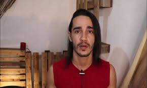 CONTO ERÓTICO GAY - SEDUZINDO MEU CUNHADO - NARRAÇÃO: JUAN CALABARES vê  online