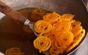 In Search Of The Perfect Jalebi The Hindu Prosmotrov 1,8 mln2 goda nazad. in search of the perfect jalebi the hindu
