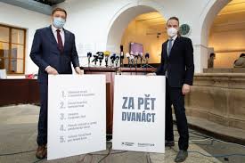 Ať vlastníci komerčních nemovitostí platí vyšší daně. Ivan Bartos Pirativanbartos Twitter