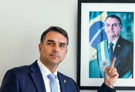 As primeiras promessas da pré-campanha de Flávio Bolsonaro