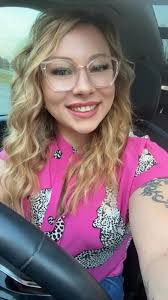 Year End Live! 25% off of everything! Come join in the fun! Let her know if  you're new to her room.