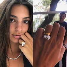 Emily ratajkowski can now add jewelry designer to her long list of fashion credentials. Ø­ÙØ² Ø§Ù„Ø¨ØµØ± Ù‡Ø¯Ø¨ Emily Ratajkowski Wedding Ring Designedbysea Com