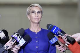 Ce varsta are membra partidului pnl si ce functii importante a ocupat in partid. Raluca Turcan Dragnea ProsperÄƒ GraÅ£ie Unor Afaceri Agricole ControleazÄƒ 1 200 De Hectare In Teleorman