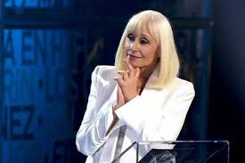 Raffaella carrà compie 78 anni. Raffaella Carra La Bomba Italiana Home Facebook