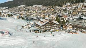 HOTEL HELL • ORTISEI • 4⋆ ITALY • RATES FROM €238