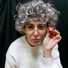 Colette Raymond, directrice du Colette Show depuis 1984, revient pour la  der des ders enflammer le Kibélé. Elle compte bien placer la barre haute  pour faire ses adieux à la scène parisienne