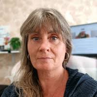 90+ "Caroline Caz" profiles