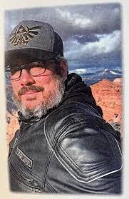 Steven Aron's Instagram, Twitter & Facebook