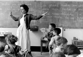 📷 Robert Doisneau. La libellule, école de la rue de Verneuil 1956. Paris