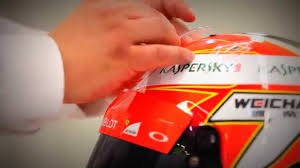 Sebagai hadia hadiah perpisahan, kimi raikkonen dan sebastian vettel tukar helm. Ferrari Kimi Raikkonen Bell Racing Helmet Youtube