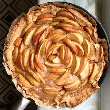 Le Renard Et Les Raisins Sur Instagram Tarte Aux Pommes Allemande La Recette De Tarte Aux Pommes Epaisse Celle Avec Une Delici Desserts Apple Pie Food