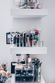Meine Neue Schminkecke Inklusive Praktischer Kosmetikaufbewahrung Life Und Style Blog Aus Osterreich Kosmetik Aufbewahrung Make Up Aufbewahrung Schminkaufbewahrung