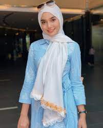 Image May Contain 1 Person Standing Modern Hijab Fashion Muslim Women Hijab Arab Girls Hijab