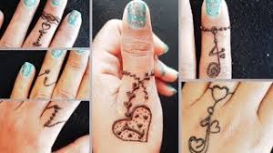 This elegant mehndi design is drawn with smartness! Stylish S Letter Ring Mehndi Design 6 Different Alphabet S Finger Ring Jewellery Mehndi Design Smotret Video Onlajn Brazil Fight Ru
