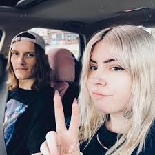 Is OLED more vibrant than Nintendo Switch S2?