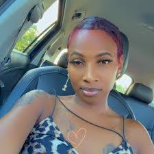 Chris Holston's Instagram, Twitter & Facebook