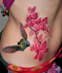 Did it in a train so the q is not the best. Realistische Blumen Seite Kolibri Tattoo Von Nadelwerk