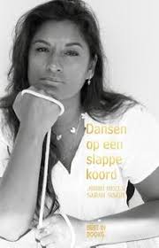 Dansen op een slappe koord, Sarah Singh, Jinnih Beels