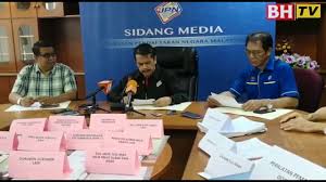 Mengikut pertuduhan, wanita itu didakwa memalsukan kad pengenalan atas nama muhamad daniel hafiez. Jpn Tumpas Sindiket Pemalsuan Dokumen Pengenalan Diri